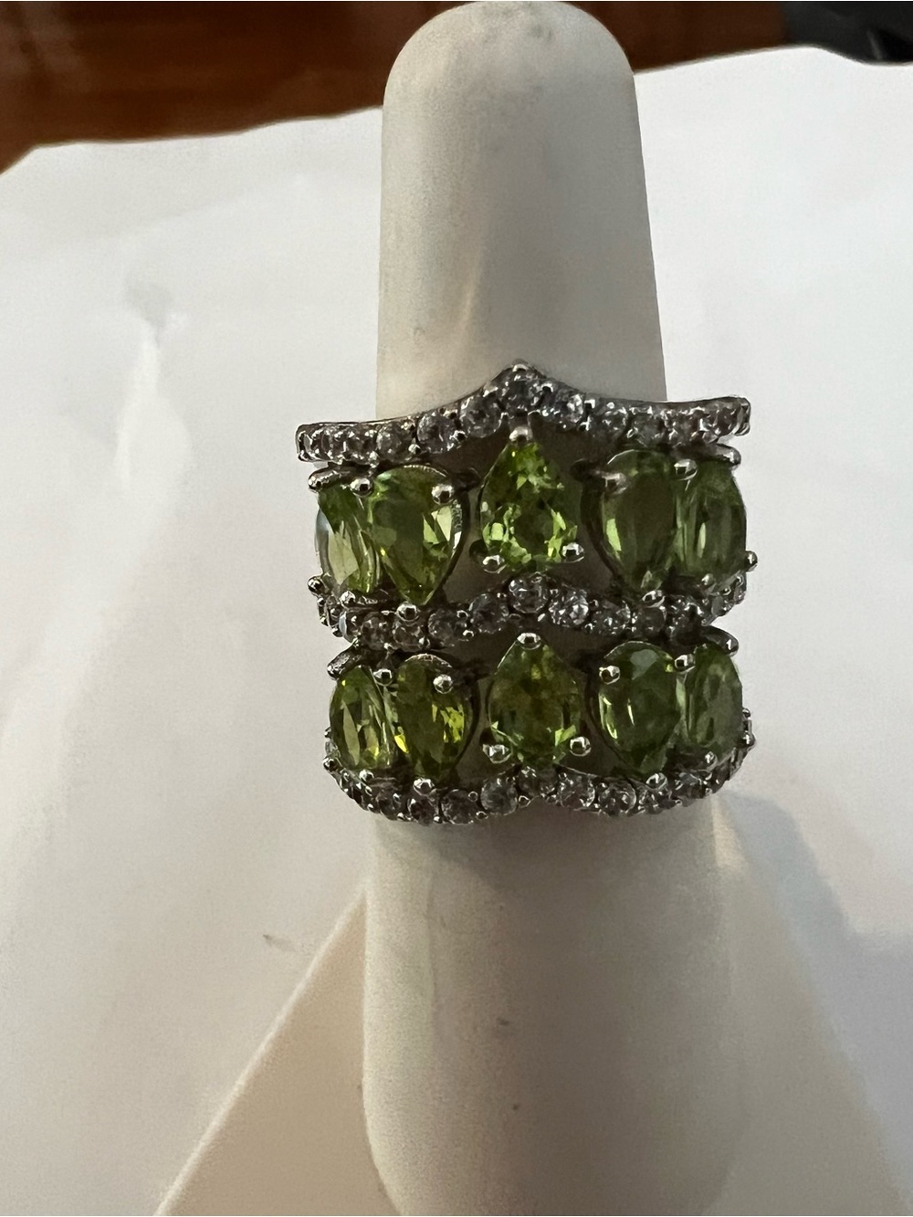 Elegant Created peridot Gemstone Cluster Ring - Women Jewelry Sterling 925 - Picture 9 of 11